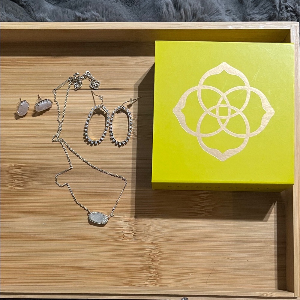 Kendra Scott Jewelry Set